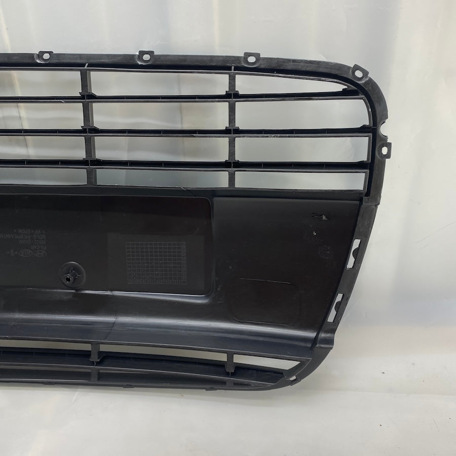 Hyundai i10 Ön Tampon Orta Izgara 86522-0X000 - En Uygun Oto Parça