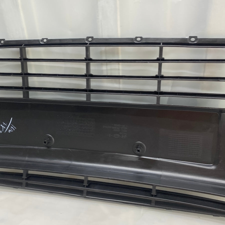 Hyundai i10 Ön Tampon Orta Izgara 86522-0X000 - En Uygun Oto Parça