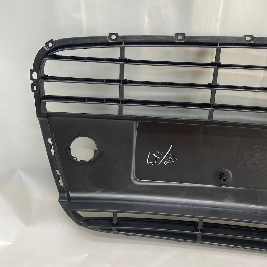 Hyundai i10 Ön Tampon Orta Izgara 86522-0X000 - En Uygun Oto Parça