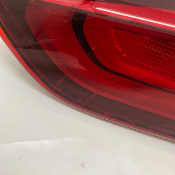 Hyundai i20 İç Stop Lambası (Çatlak Var) Orijinal