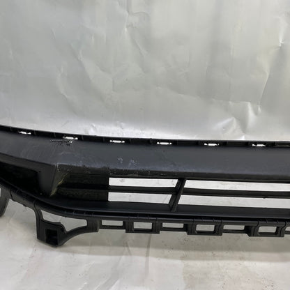 Hyundai i20 86512-Q0000 ön tampon alt lip – çıkma orijinal yedek parça.