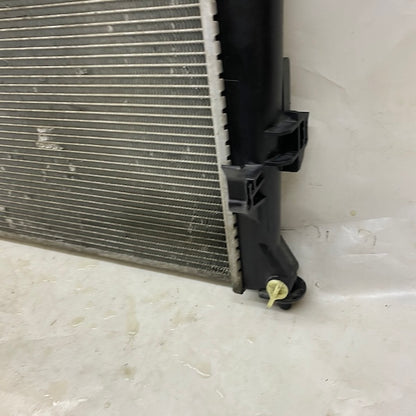 Hyundai ix35 Manuel Motor Su Radyatörü Orijinal Çıkma En Uygun Oto Parça