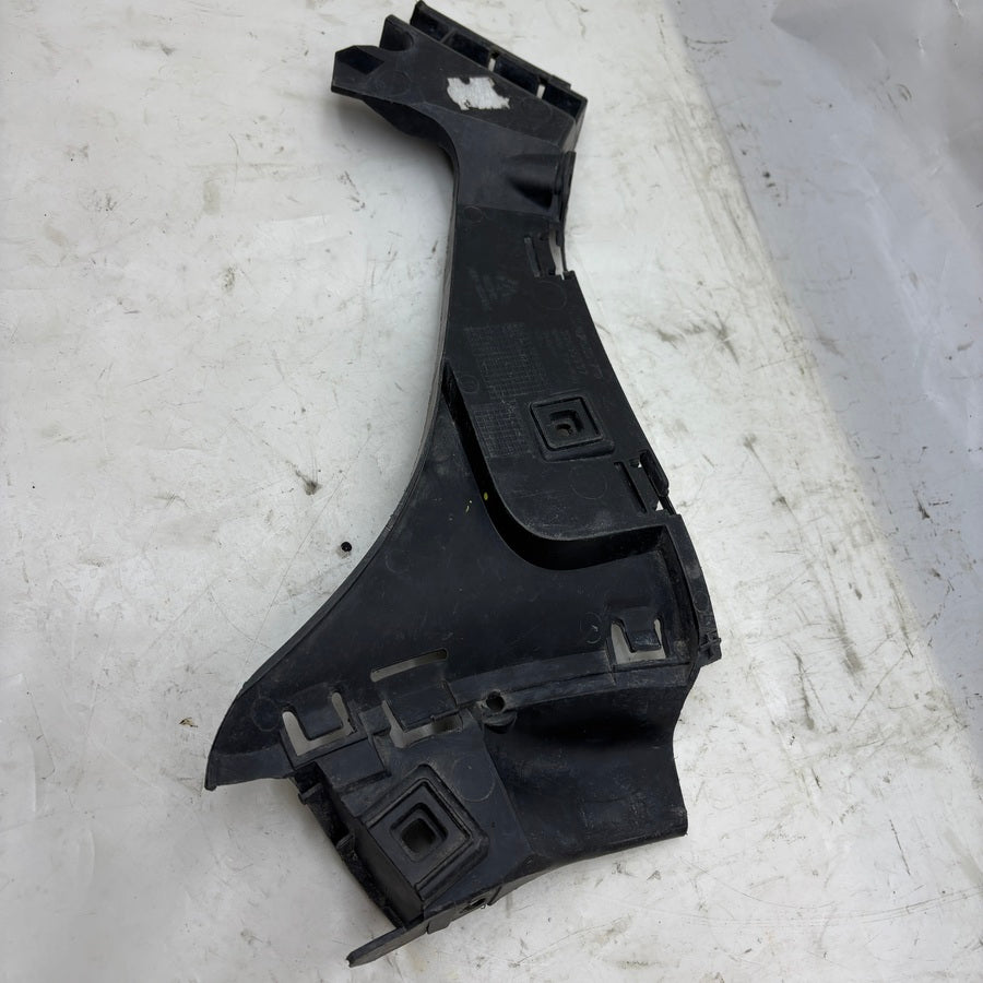 Volvo C30 Arka tampon montaj braketi 30655937