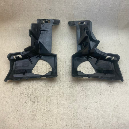 VOLVO XC60 Ön Tampon Alt Braketi 30763419/30763420