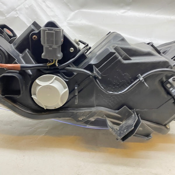 Impreza DBA-GT6 Sağ Far 19-29 84913FL381 Orijinal Çıkma En Uygun Oto Parça