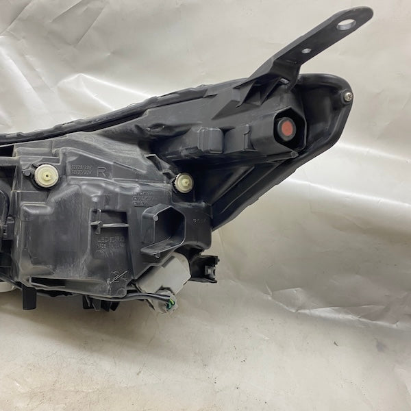 Impreza DBA-GT6 Sağ Far 19-29 84913FL381 Orijinal Çıkma En Uygun Oto Parça