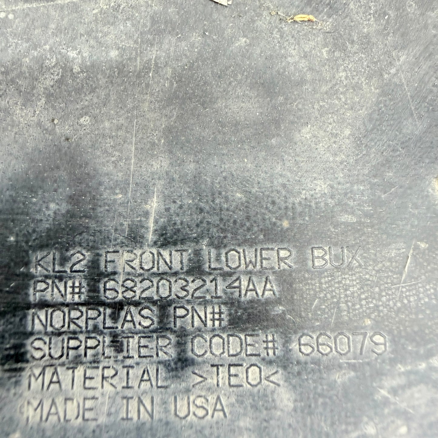 Jeep Cherokee 4 On Tampon Spoyler 68203214 En Uygun Oto Parca
