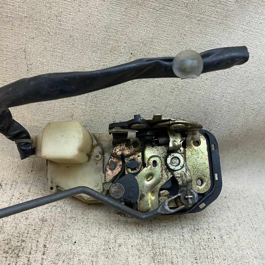 KIA Sorento Arka Sol Kapı Kilidi 81410C5000