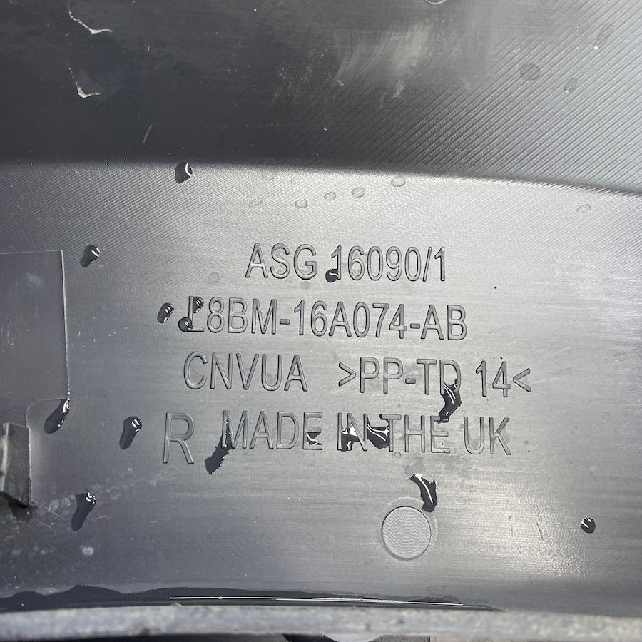 Land Rover Defender L663 Dodik L8BM-286D03 - En Uygun Oto Parça