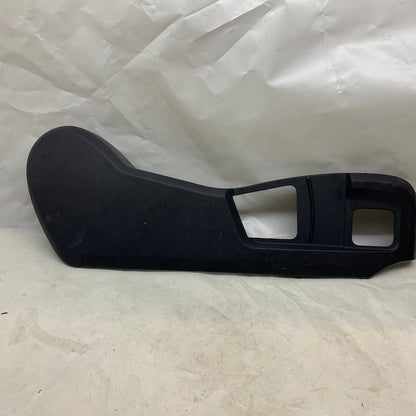 Land Rover Defender L663 Koltuk Yan Kaplama 20-25 En Uygun Oto Parça