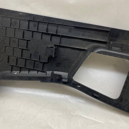 Land Rover Defender L663 Koltuk Yan Kaplama 20-25 En Uygun Oto Parça