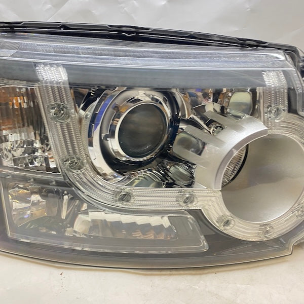 Land Rover Discovery 4 L319 Sağ Far AH22-13W029-MD En Uygun Oto Parça