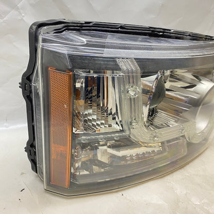 Land Rover Discovery 4 L319 Sağ Far AH22-13W029-MD En Uygun Oto Parça