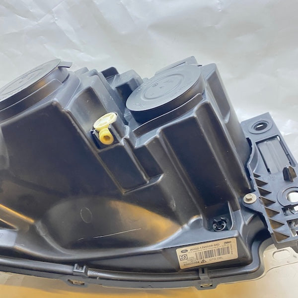 Land Rover Discovery 4 L319 Sağ Far AH22-13W029-MD En Uygun Oto Parça