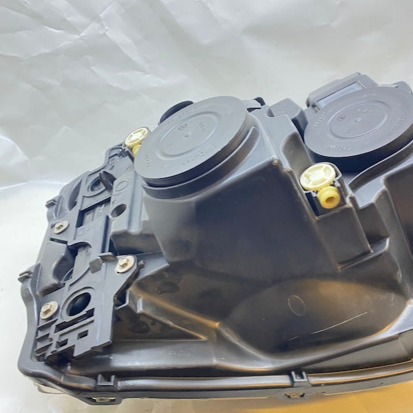 Land Rover Discovery 4 L319 Sağ Far AH22-13W029-MD En Uygun Oto Parça