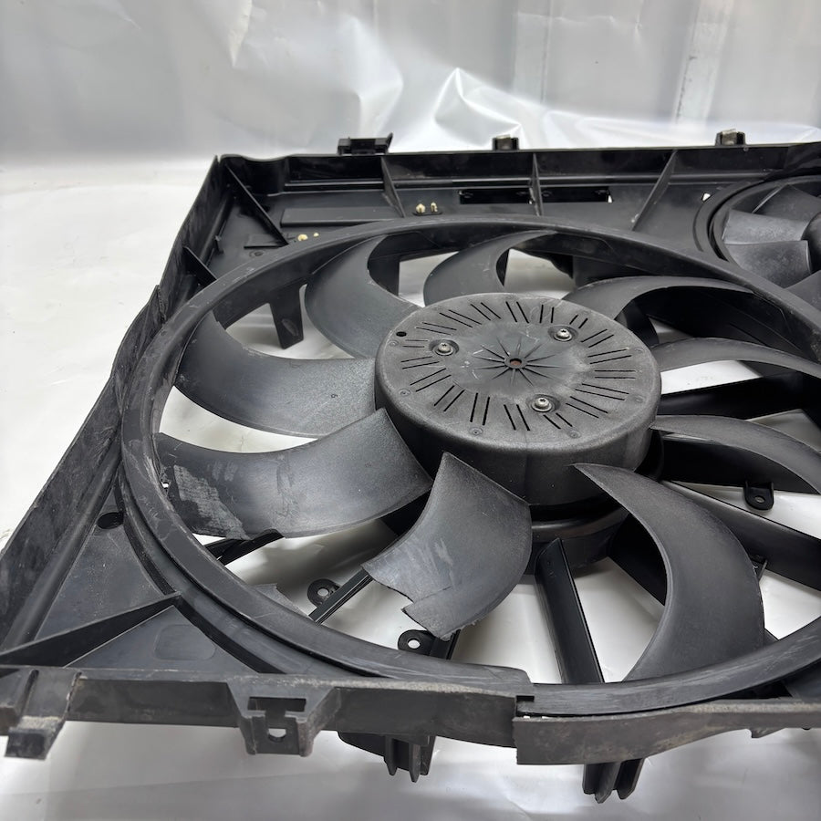 Land Rover Discovery 5 Fan Motoru CPLA-8W014-AA