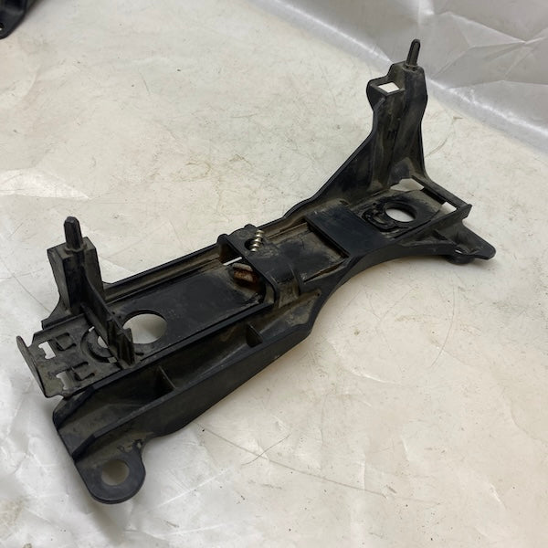 Land Rover Range Rover Far Montaj Ayağı 06-12 En Uygun Oto Parça