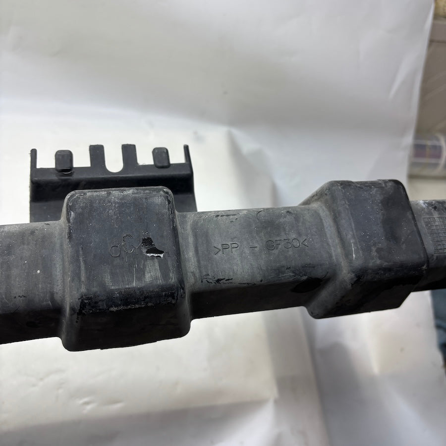 Landrover L322 Ön Tampon Darbe Emici DPC500010 - En Uygun Oto Parça