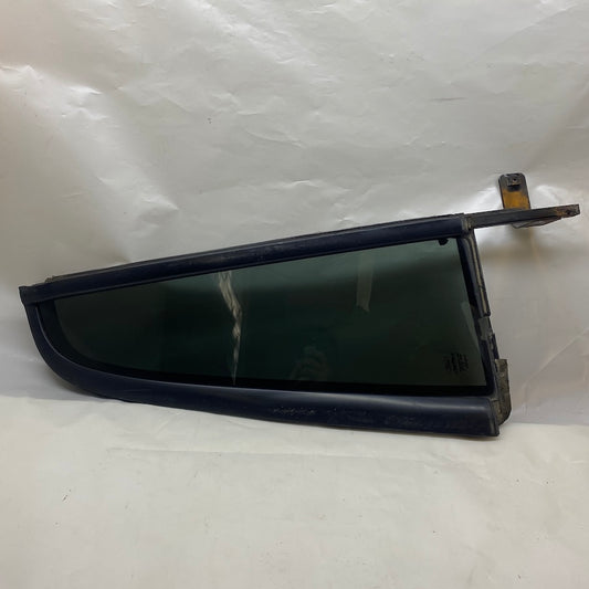 Lincoln Navigator Arka Sağ Kelebek Camı XL14-7825828