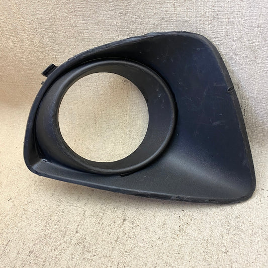 MAZDA 2 Sis Far Çerçevesi Sağ D652-50C11