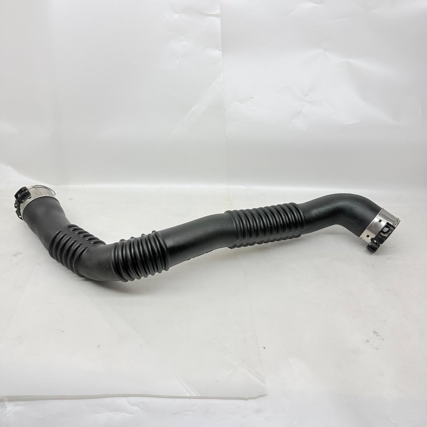 Mercedes C Serisi W205 Turbo Hortumu A2055280200
