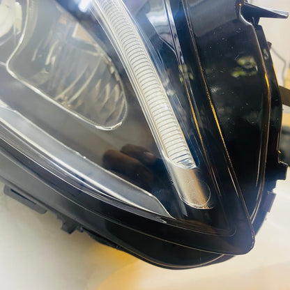 MERCEDES W205 C Serisi Sağ Far Sıfırlanmış A2059067403 2014-2019