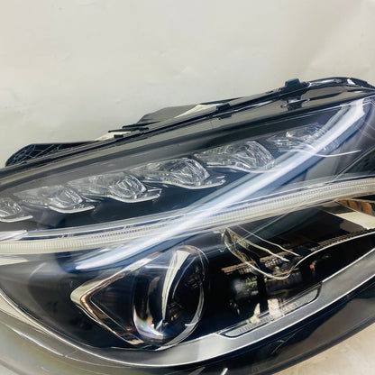 MERCEDES W205 C Serisi Sağ Far Sıfırlanmış A2059067403 2014-2019