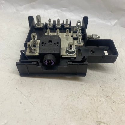 Maserati Ghibli 3 Akü Sigortalık 06700020290 En Uygun Oto Parça