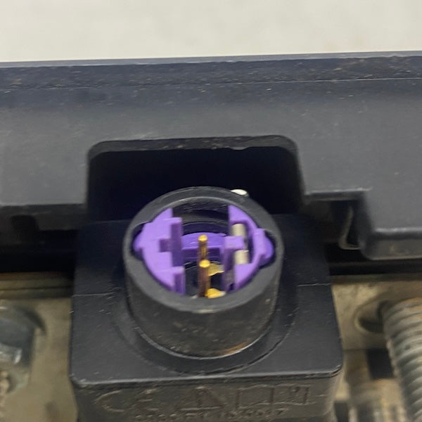 Maserati Ghibli 3 Akü Sigortalık 06700020290 En Uygun Oto Parça