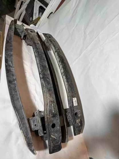 Mazda 2 HB Arka Tampon Demiri 2008-2014 Orijinal Çıkma En Uygun Oto Parça