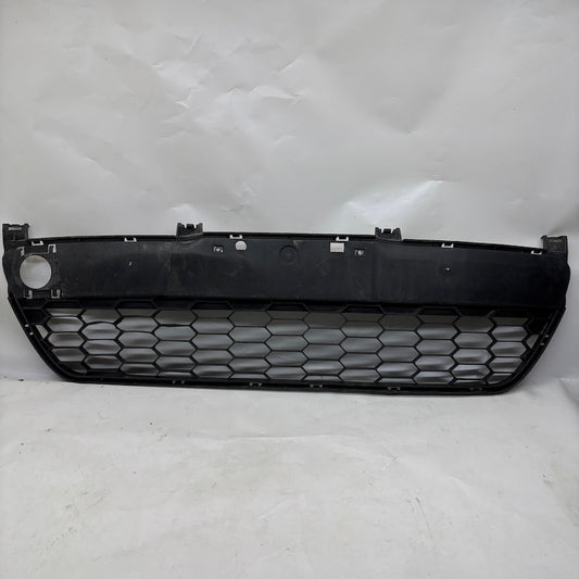 Mazda 2 Ön Tampon Izgarası D651-501T1