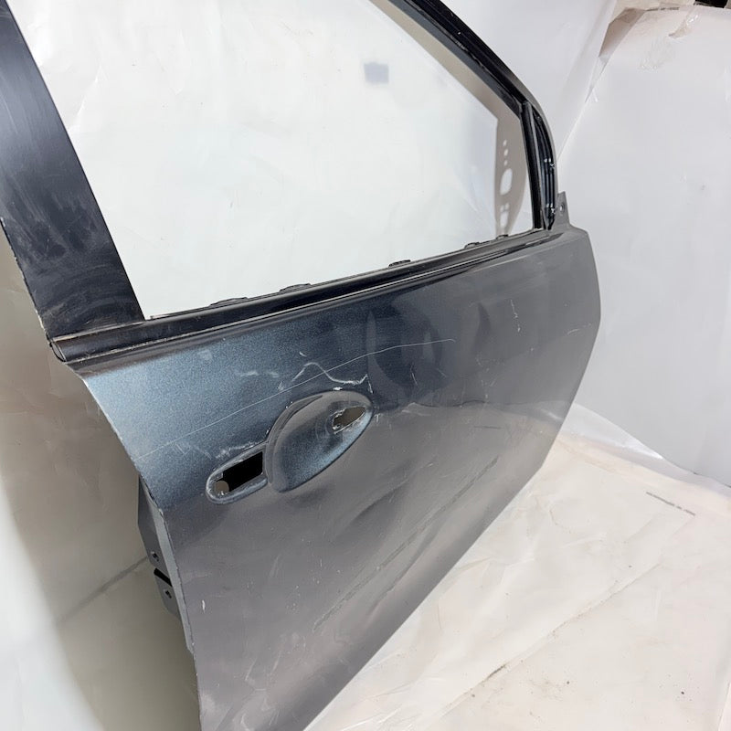 Mazda 2 Sağ Ön Kapı 07-14 En Uygun Oto Parça