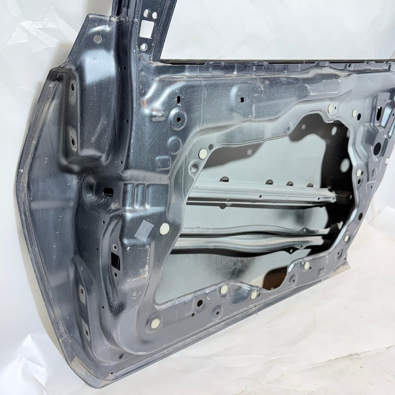 Mazda 2 Sağ Ön Kapı 07-14 En Uygun Oto Parça