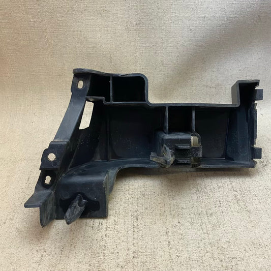 Mazda 3 Ön Tampon Braketi  Sol - Tyv-Bn8V502B1