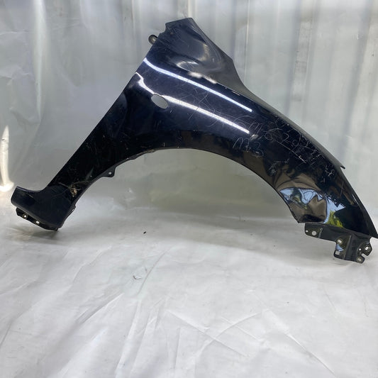Mazda 3 Sedan 2009-2013 ön sağ çamurluk – orijinal çıkma parça