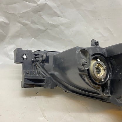 Mazda 3 Sol Far Sedan Orijinal Çıkma En Uygun Oto Parça