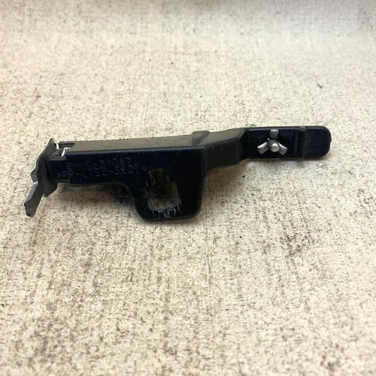 Mazda Braket BHN951067B