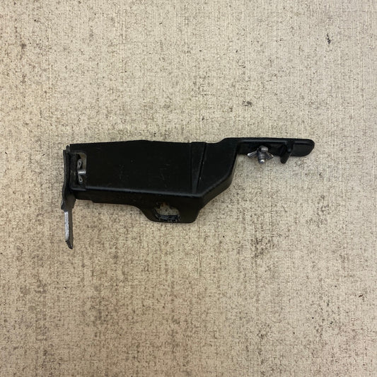 Mazda Braket BHN951067B