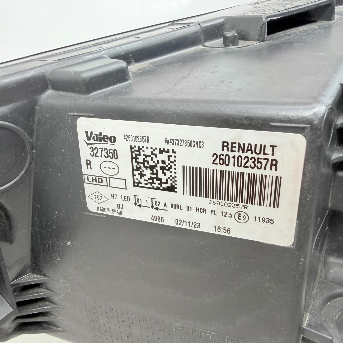 Renault Megane 4 Sağ Far 260102357R 2020-2024 Krom