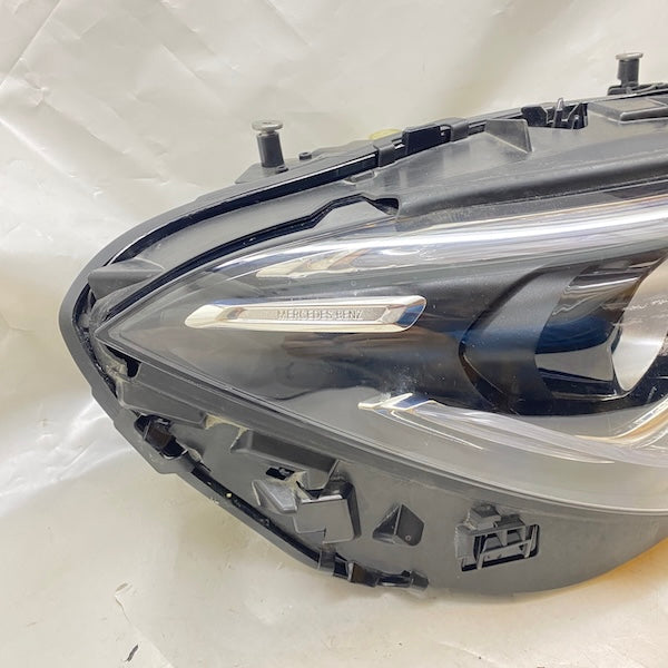 Mercedes A Serisi W118 Sağ Far Full LED 20-24 A1189064000 Çıkma En Uygun Oto Parça
