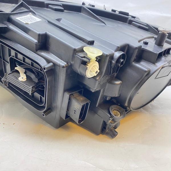 Mercedes A Serisi W118 Sağ Far Full LED 20-24 A1189064000 Çıkma En Uygun Oto Parça