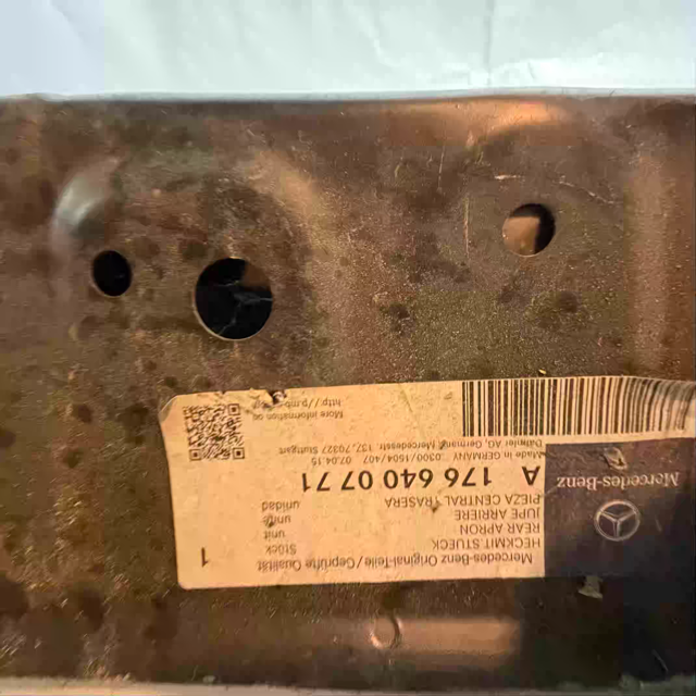 Mercedes A Serisi W176 Arka Panel Sacı A1766400771 Orijinal Sıfır En Uygun Oto Parça