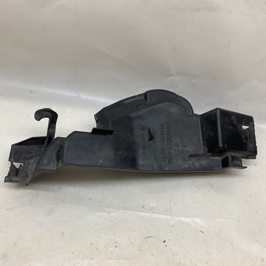 Mercedes A W176 Ön Sol Hava Kanalı A1768880538