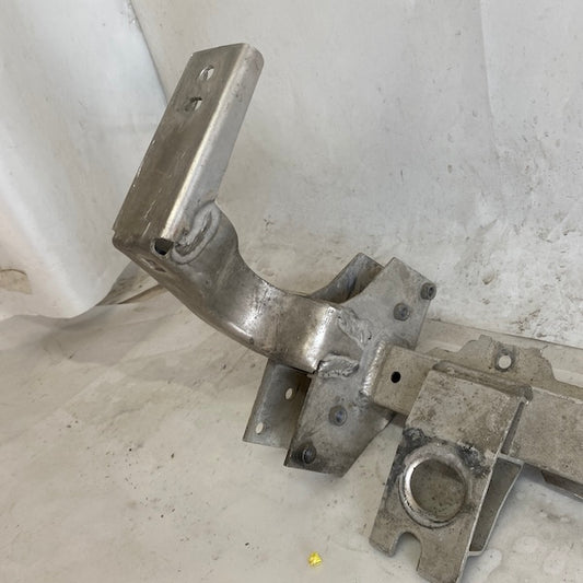 Mercedes A W176/CLA Radyatör Alt Traversi A466200019 En Uygun Oto Parça