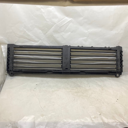 Mercedes A W177 Radyatör Hava Yönlendirici Motorlu 18-24 En Uygun Oto Parça