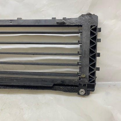 Mercedes A W177 Radyatör Hava Yönlendirici Motorlu 18-24 En Uygun Oto Parça