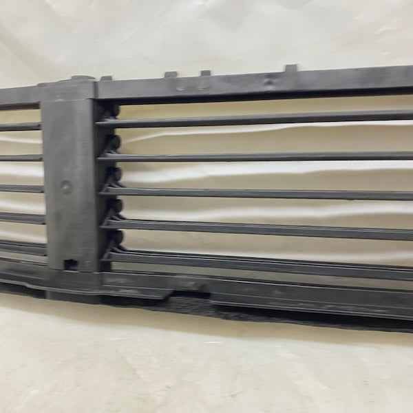 Mercedes A W177 Radyatör Hava Yönlendirici Motorlu 18-24 En Uygun Oto Parça