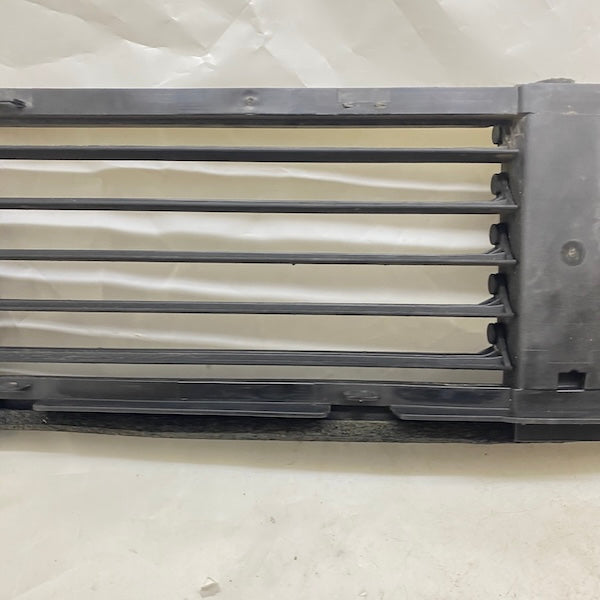 Mercedes A W177 Radyatör Hava Yönlendirici Motorlu 18-24 En Uygun Oto Parça