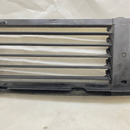 Mercedes A W177 Radyatör Hava Yönlendirici Motorlu 18-24 En Uygun Oto Parça