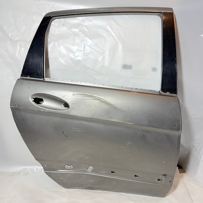 Mercedes B W245 Sağ Arka Kapı 2005-2010 Orijinal Çıkma En Uygun Oto Parça